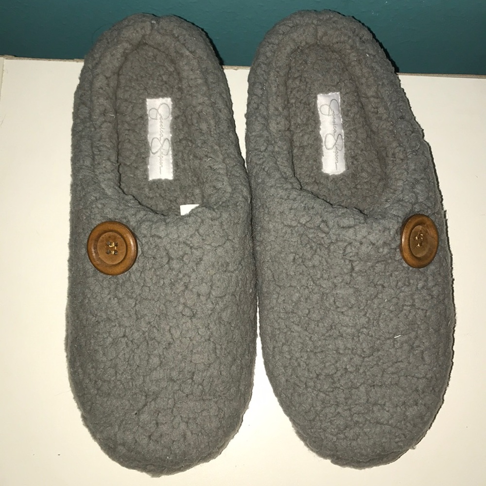 Jessica Simpson Grey Fleece Slippers